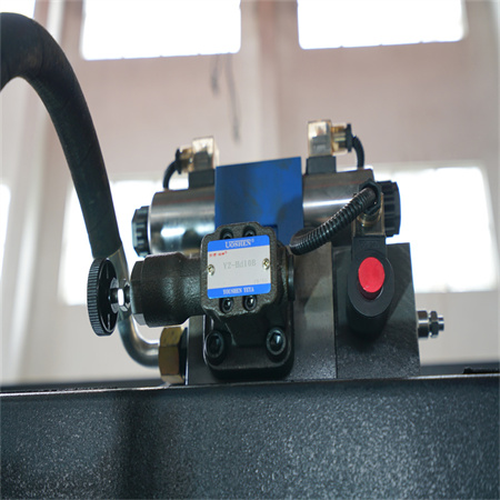 63ton Metal Steel Sheet Plate Mesin Bending WD67Y/K CNC Hydraulic Press Brake untuk Kerja Logam