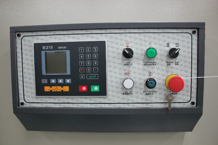 12mm 3200mm Hydraulic Guillotine Shearing Machine Cnc Steel Sheet Cutting Machine 12mm 3200mm Hydraulic Guillotine Shearing Machine Cnc Steel Sheet Cutting Machine