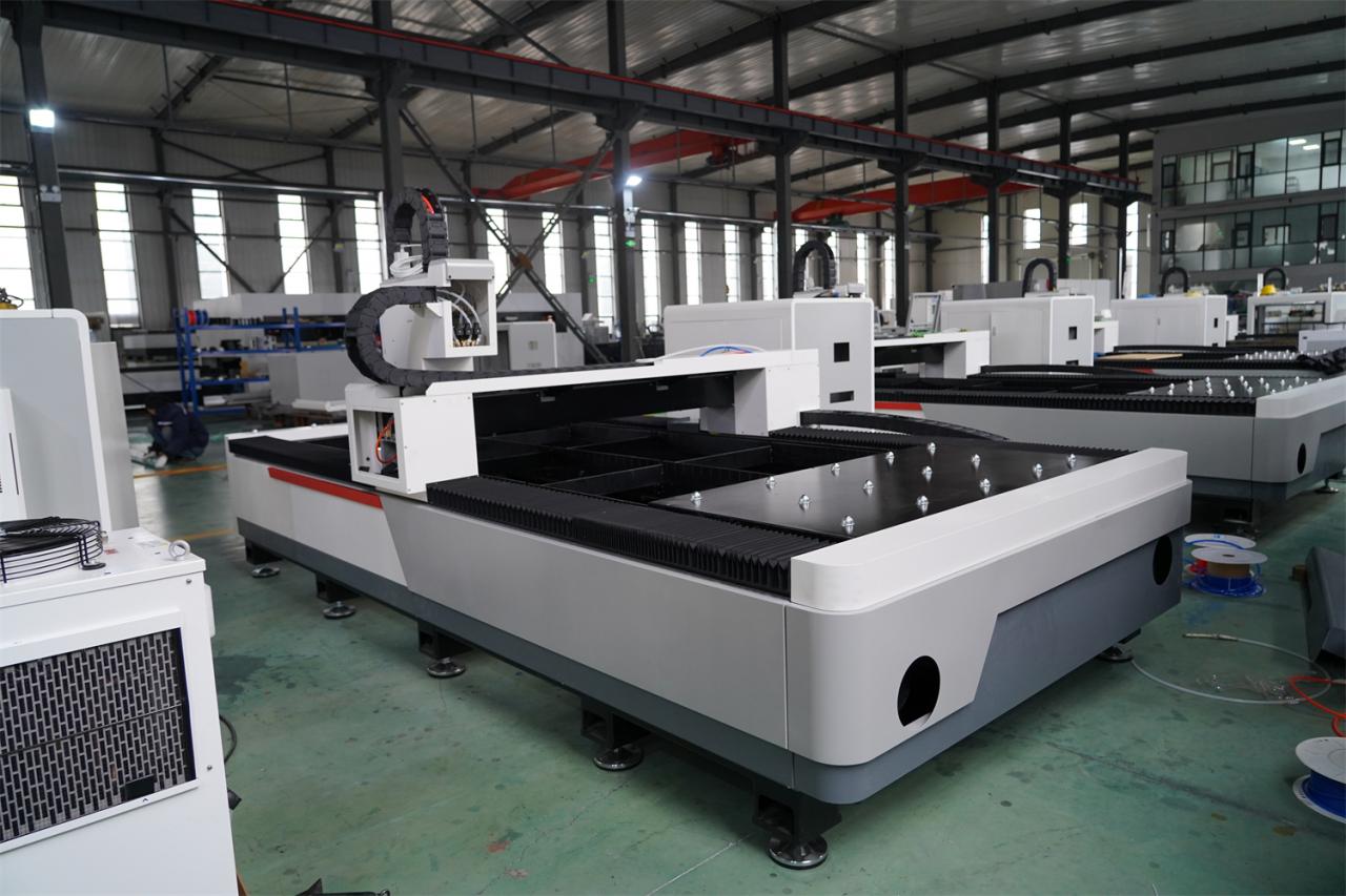 3015 4kw 1kw 2kw 3kw Stainless Steel Cnc Fiber Laser Cutting Machine 3015 4kw 1kw 2kw 3kw Mesin Pemotong Laser Serat Cnc Stainless Steel