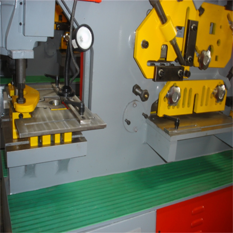 90 Ton Hydraulic Cilik Ironworker Machine Price Hydraulic Press Machine