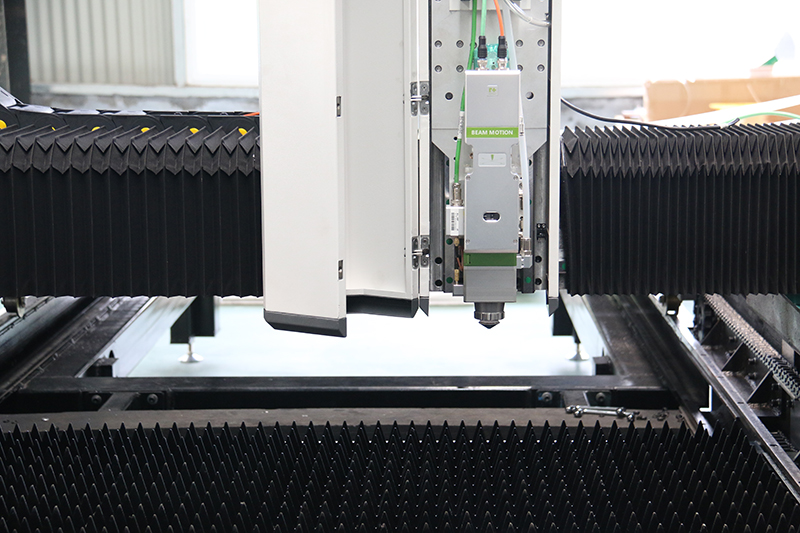 Lembaran Logam lan Pipa Bunder Cnc Plate Lan Tube Serat Laser Cutting Machine